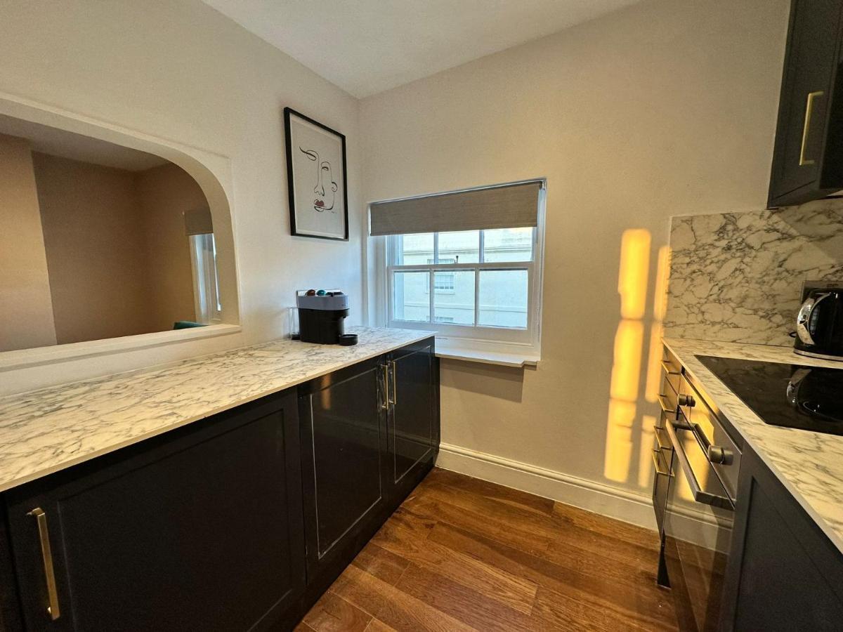 Funky 1 Bedroom Apartment Next To The Sea Brighton Bagian luar foto